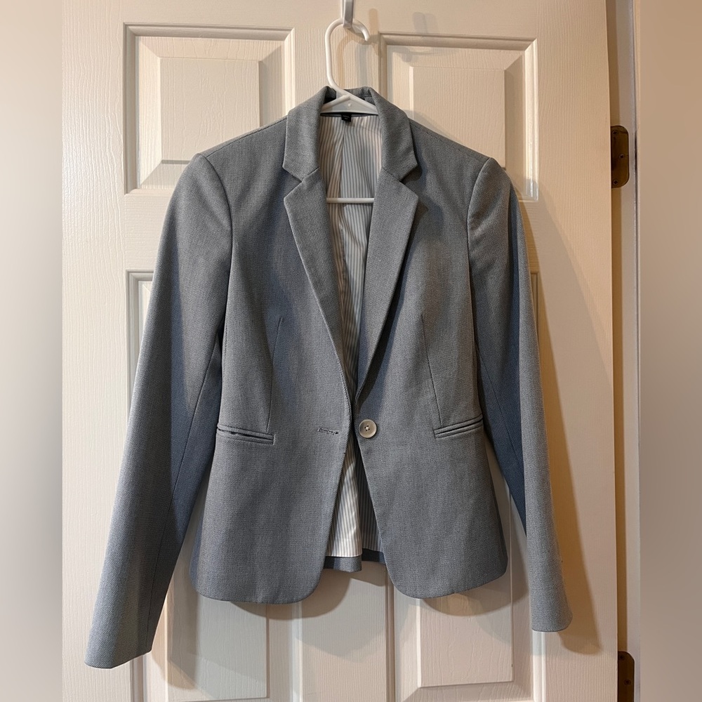 Women’s Express light grey blazer